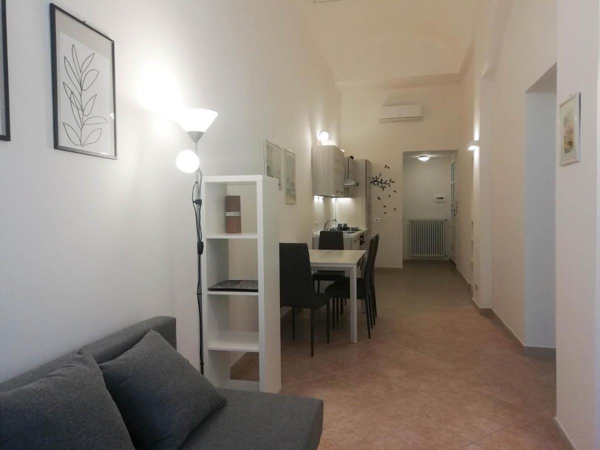 Mistrangelohome 5 - Appartamento In Pieno Centro Савона Екстериор снимка
