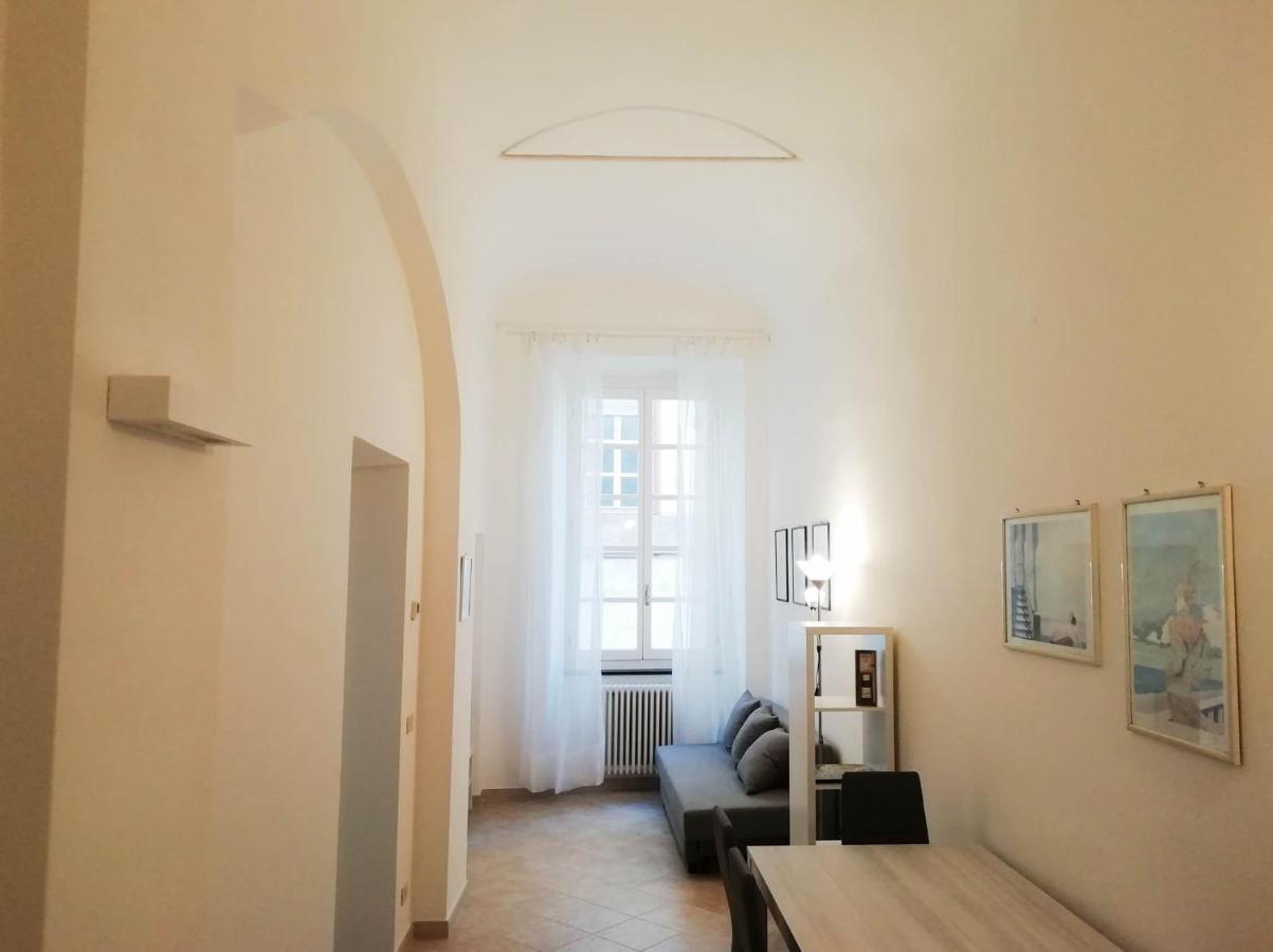 Mistrangelohome 5 - Appartamento In Pieno Centro Савона Екстериор снимка